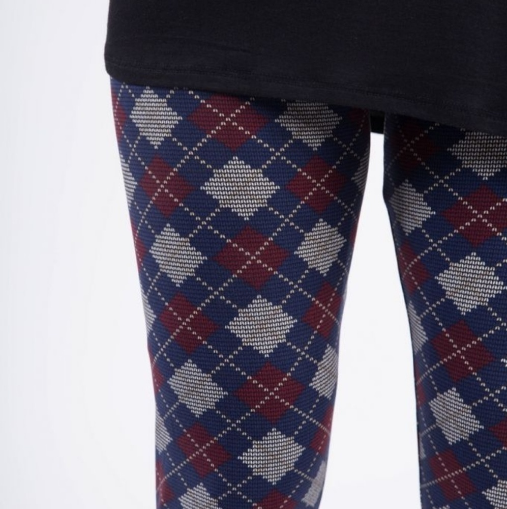 Adorable and soft Agnes & Dora leggings size 4-12